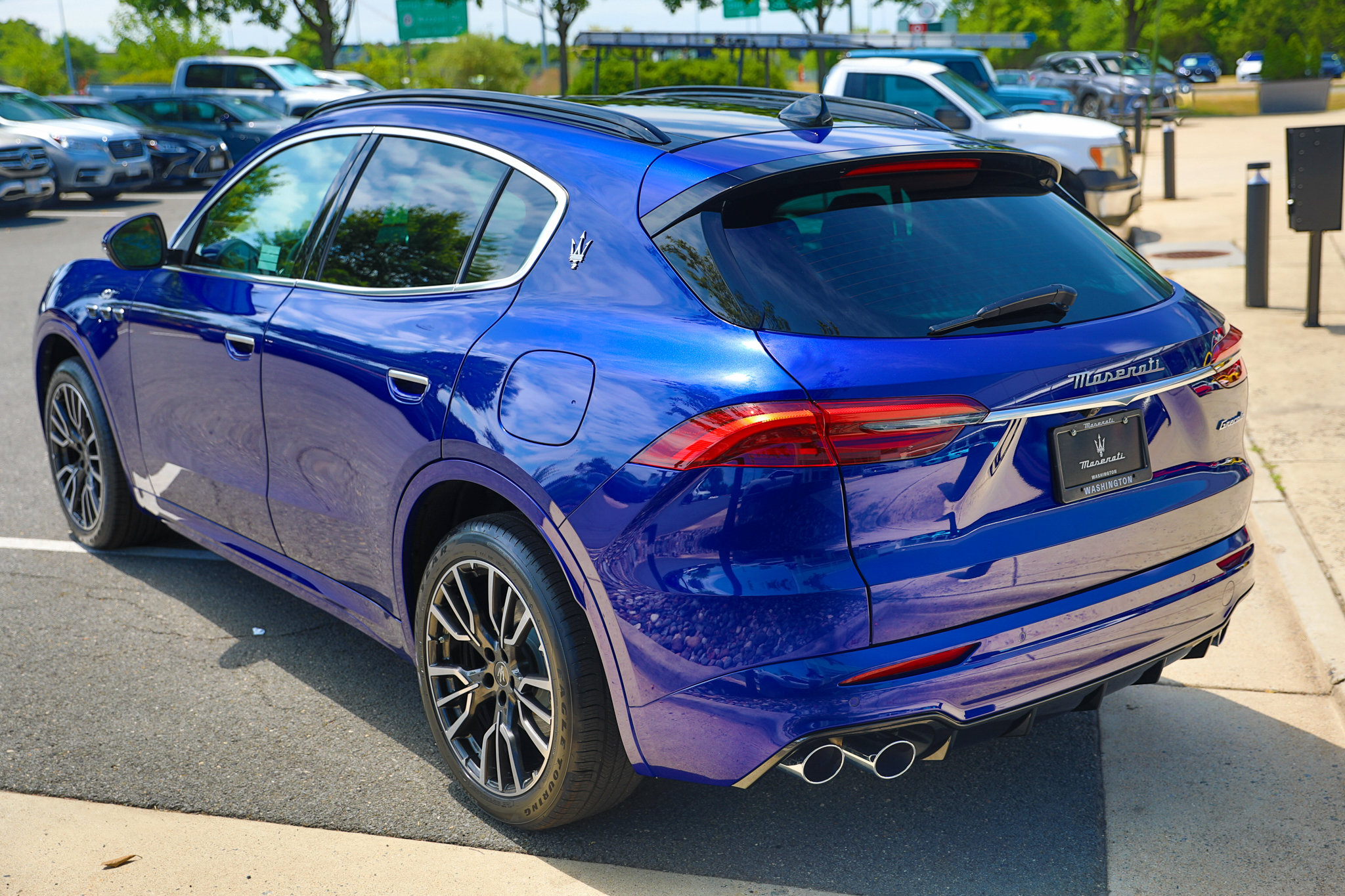 Used 2024 Maserati Grecale GT AWD/4WD image 7