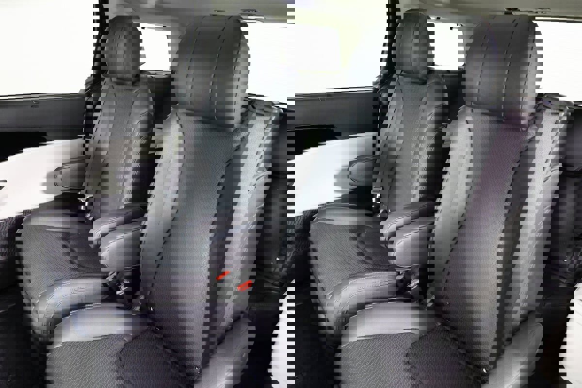 Used 2024 Kia Carnival SX Prestige image 11