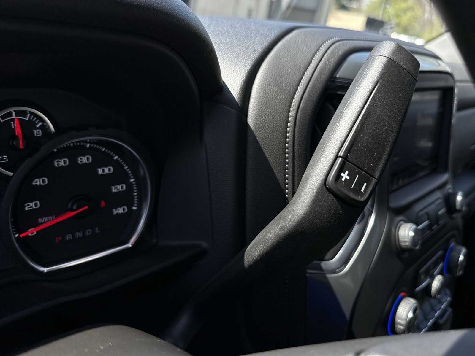 Used 2021 Chevrolet Silverado 1500 LT Trail Boss w/ Convenience Package II image 18