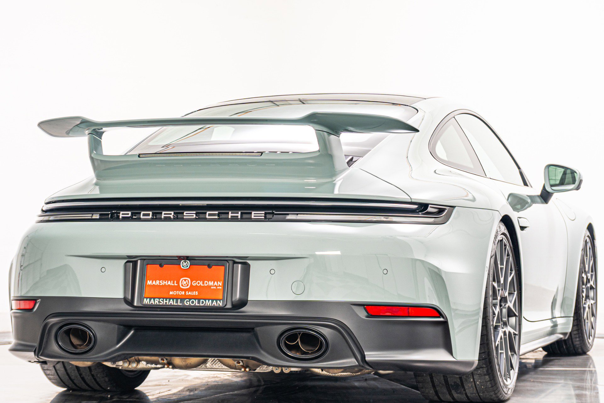 Used 2025 Porsche 911 Carrera image 9