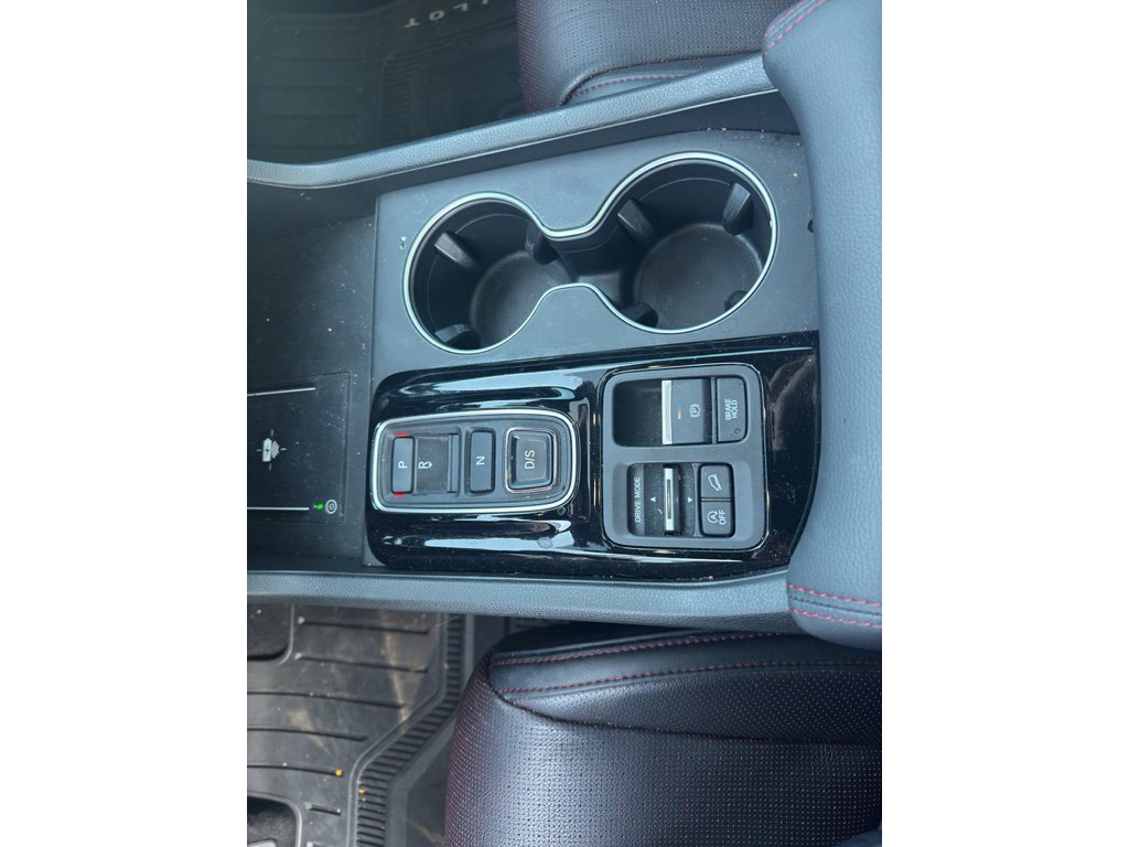 Used 2025 Honda Pilot Black Edition image 20