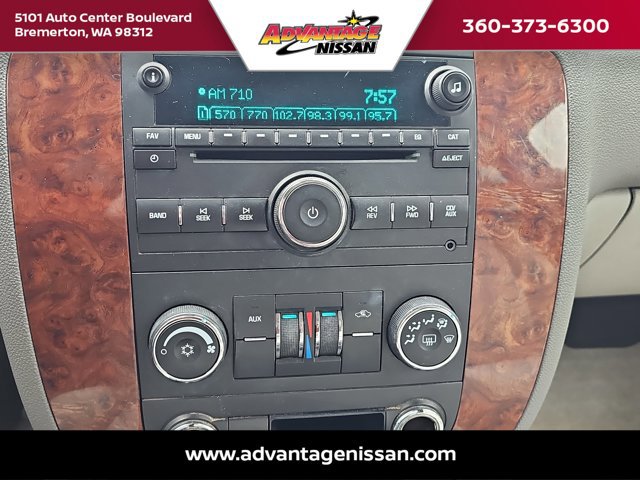 Used 2007 Chevrolet Suburban LT image 14