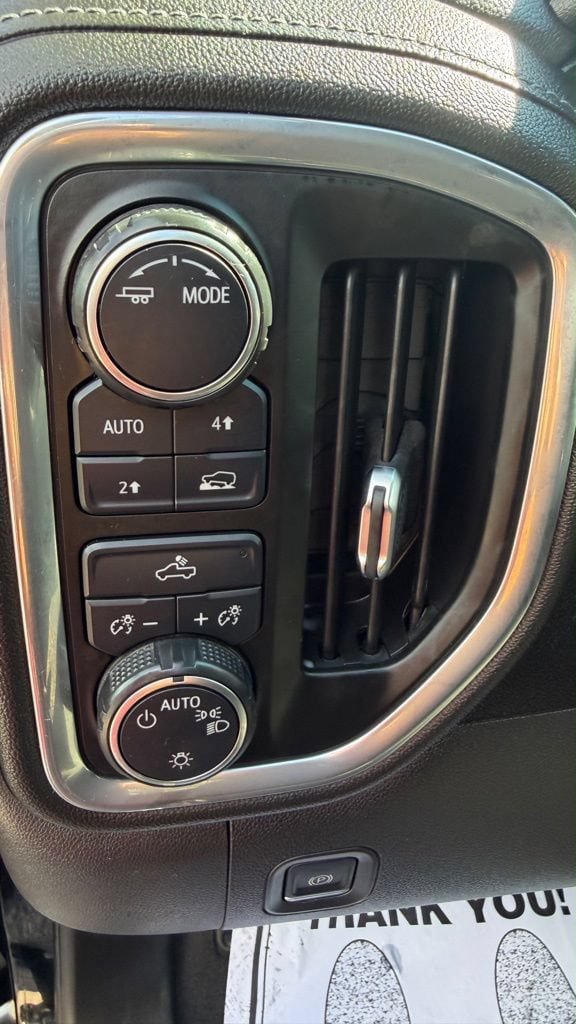 Used 2021 Chevrolet Silverado 1500 LT AWD/4WD image 13