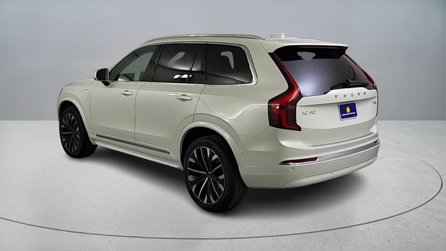 New 2026 Volvo XC90 T8 Ultra w/ Protection Package Premier AWD/4WD image 5