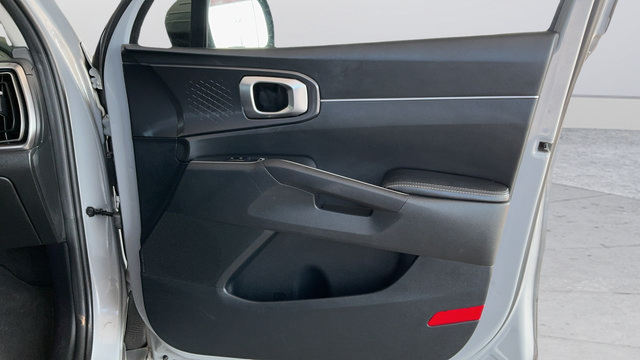 Used 2024 Kia Sorento S w/ Panoramic Sunroof Package FWD image 23