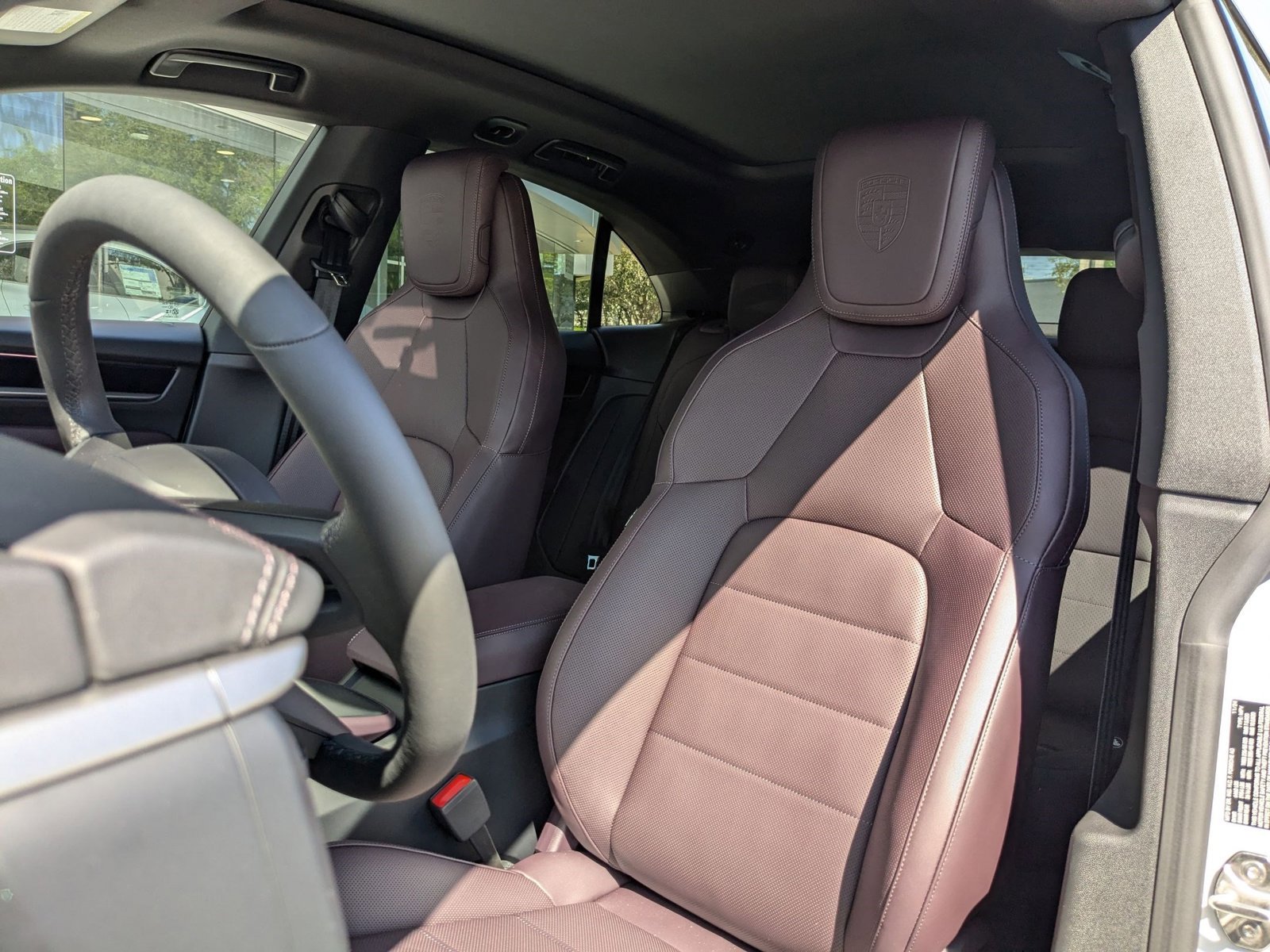 New 2025 Porsche Macan 4S Electric image 16