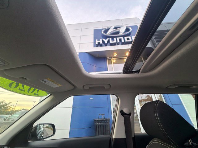 Used 2026 Hyundai Venue SEL FWD image 22