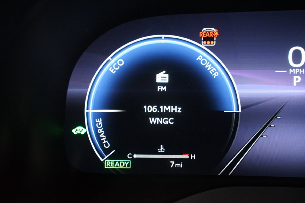New 2026 Toyota Sienna Platinum AWD/4WD image 16