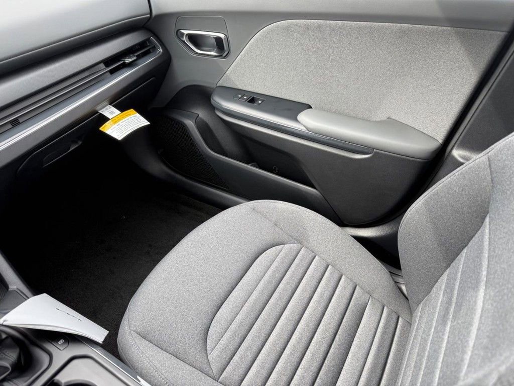 Used 2025 Kia K4 EX image 15