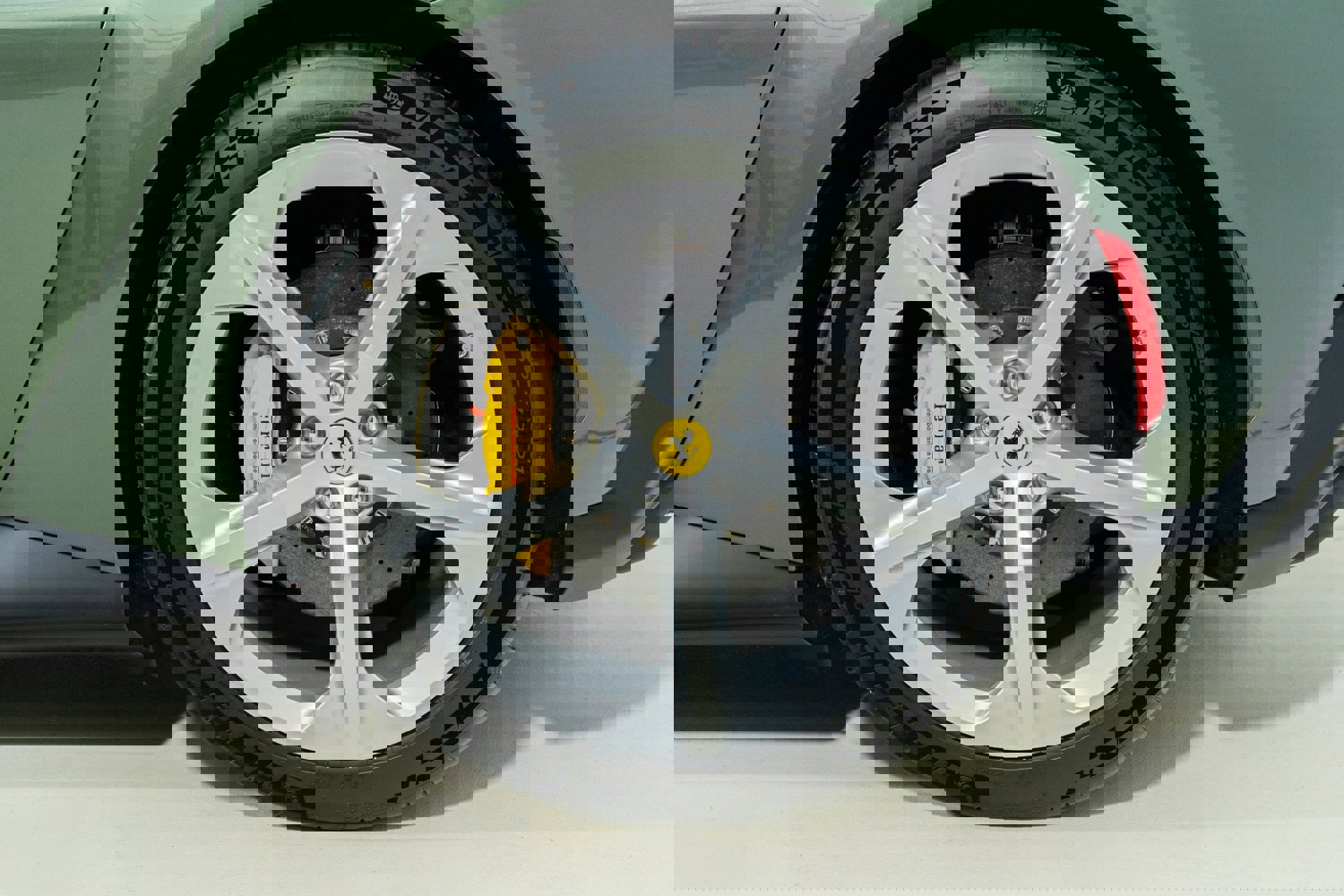 Certified 2025 Ferrari 12Cilindri image 13