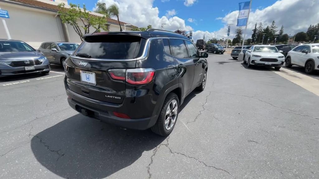 Used 2018 Jeep Compass Limited w/ Navigation Group AWD/4WD image 8