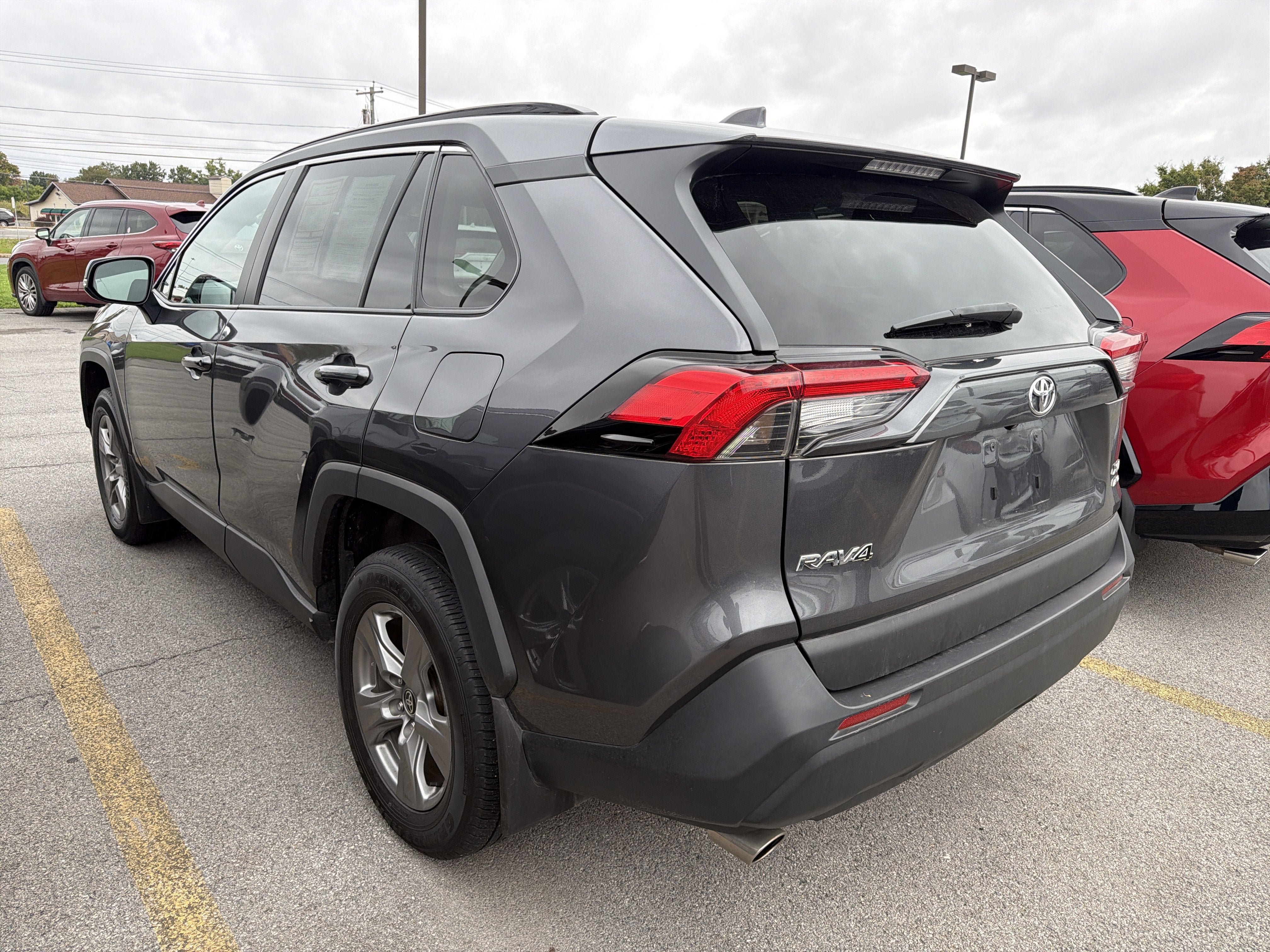 Used 2024 Toyota RAV4 XLE AWD/4WD image 5