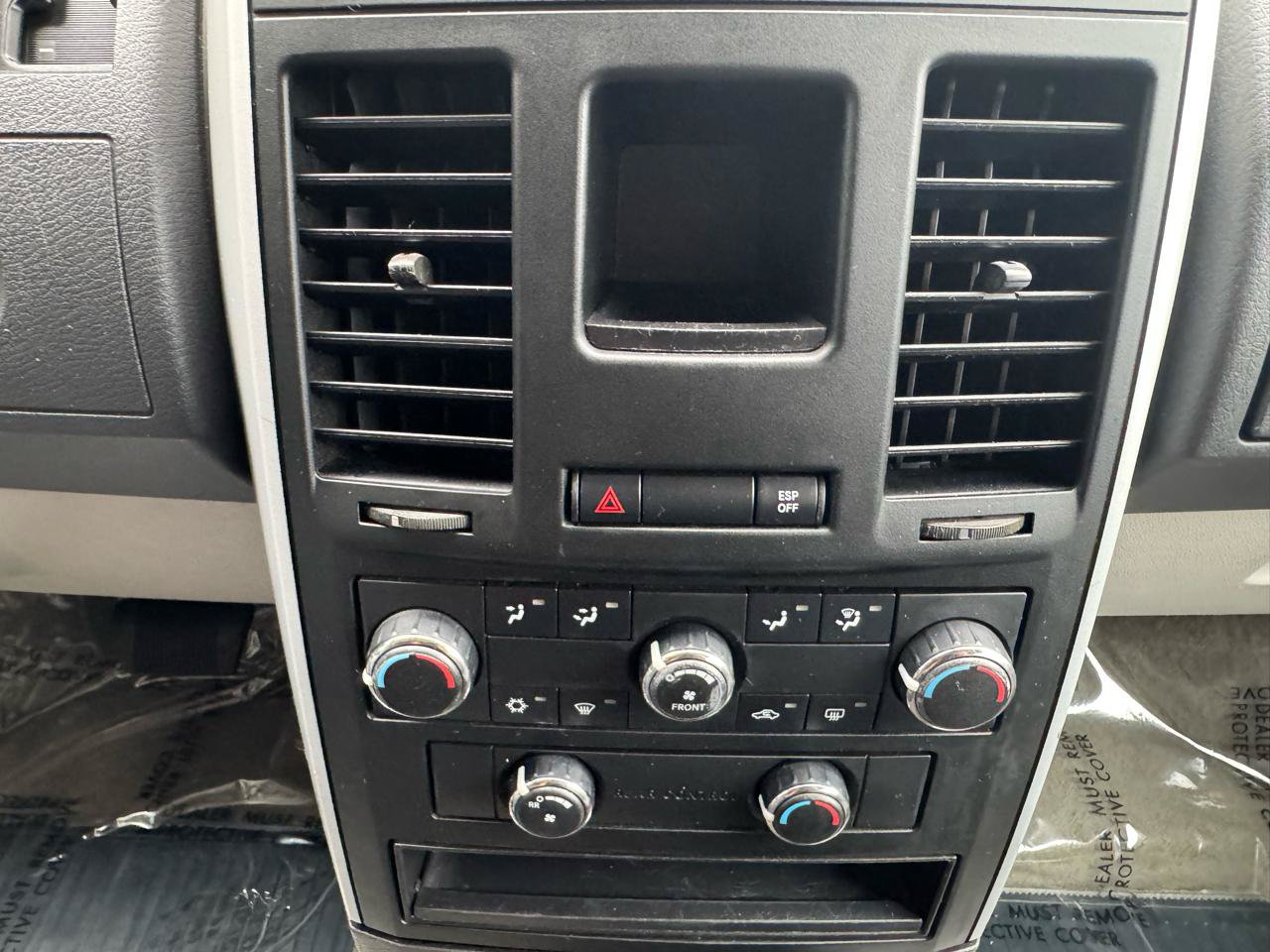 Used 2008 Dodge Grand Caravan SXT FWD image 18