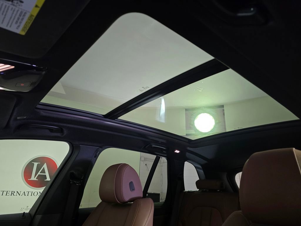 Used 2021 BMW X5 xDrive40i w/ M Sport Package image 11