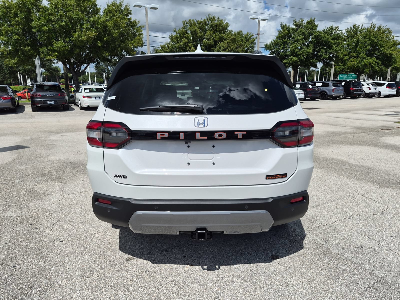 New 2026 Honda Pilot TrailSport image 5