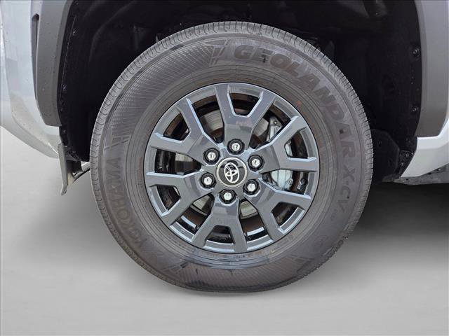 Certified 2026 Toyota 4Runner SR5 AWD/4WD image 17