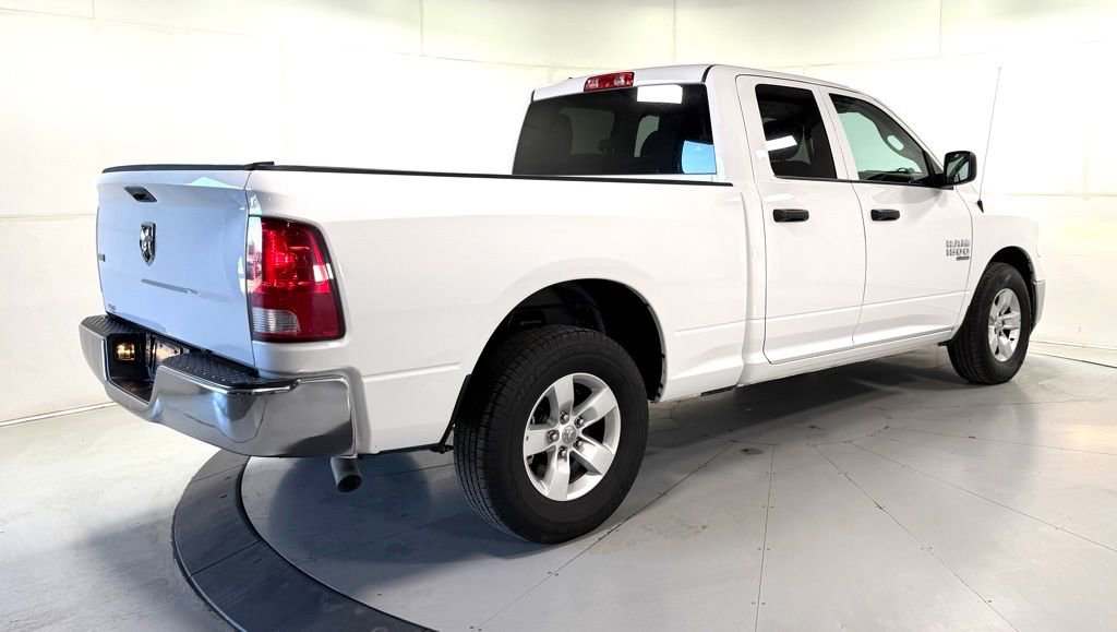 Used 2024 RAM 1500 Classic SLT image 4