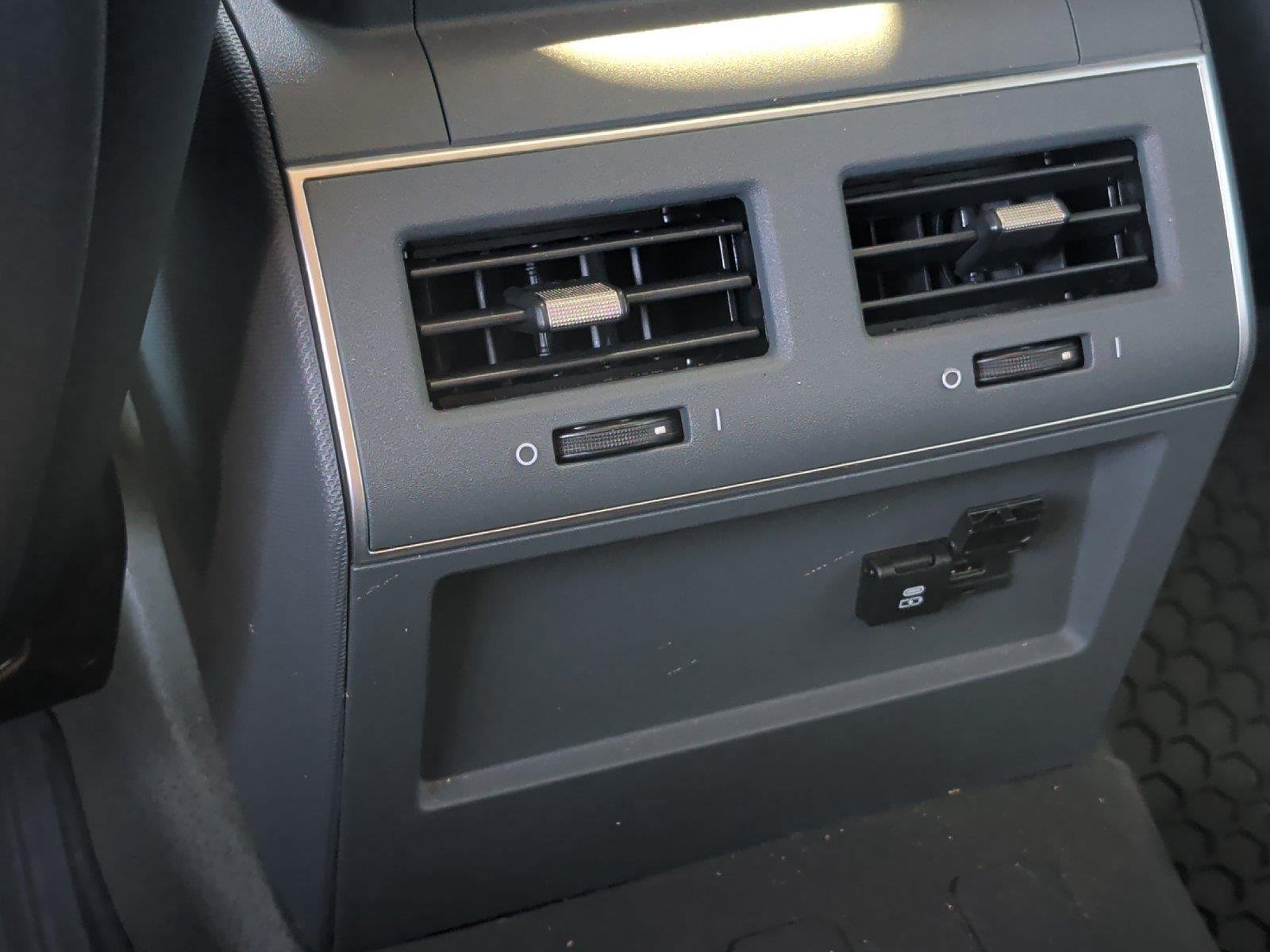 New 2025 INEOS Grenadier Station Wagon AWD/4WD image 34
