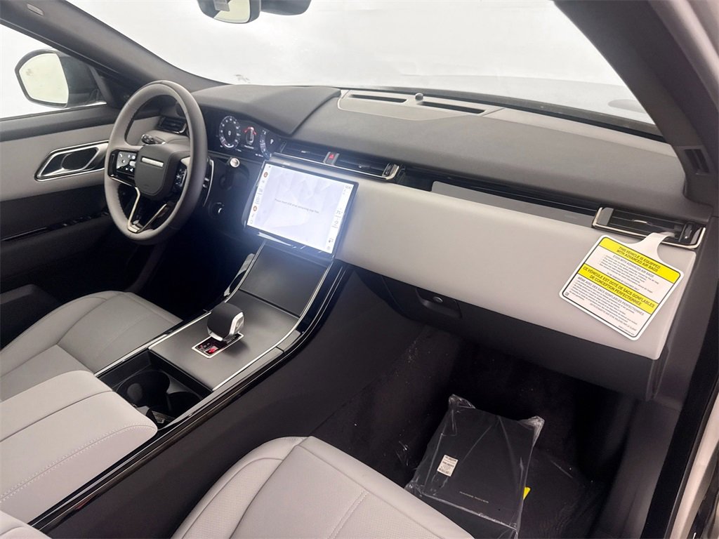 New 2026 Land Rover Range Rover Velar S image 28