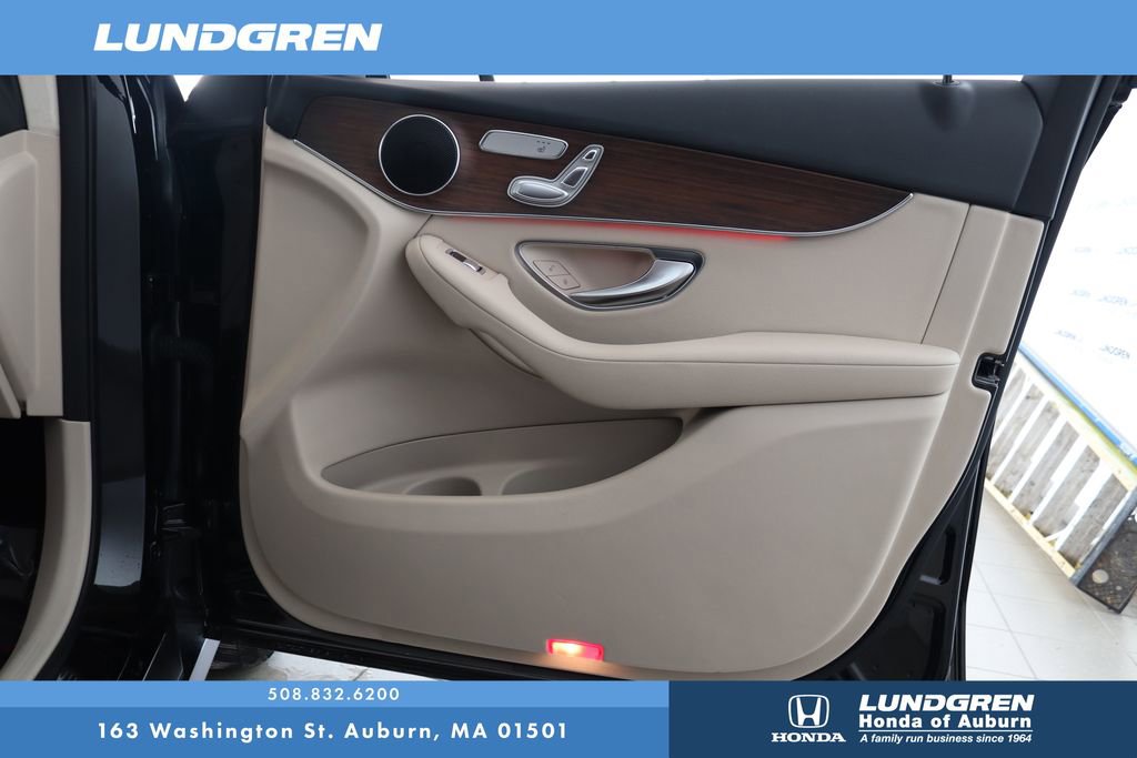 Used 2022 Mercedes-Benz GLC 300 4MATIC image 16