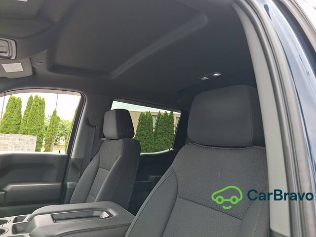 Used 2020 Chevrolet Silverado 1500 Custom w/ Custom Value Package AWD/4WD image 13