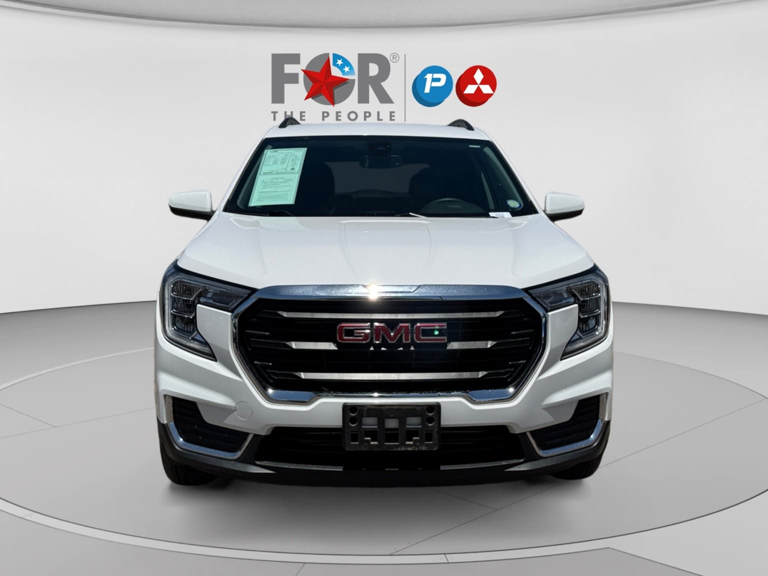 Used 2024 GMC Terrain SLE w/ Driver Convenience Package FWD image 8