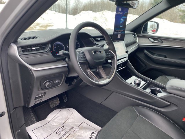 New 2026 Jeep Grand Cherokee Altitude AWD/4WD image 14