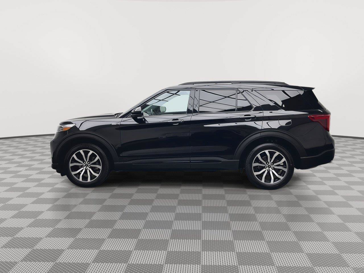 Certified 2023 Ford Explorer ST-Line w/ Class IV Trailer Tow Package AWD/4WD image 43
