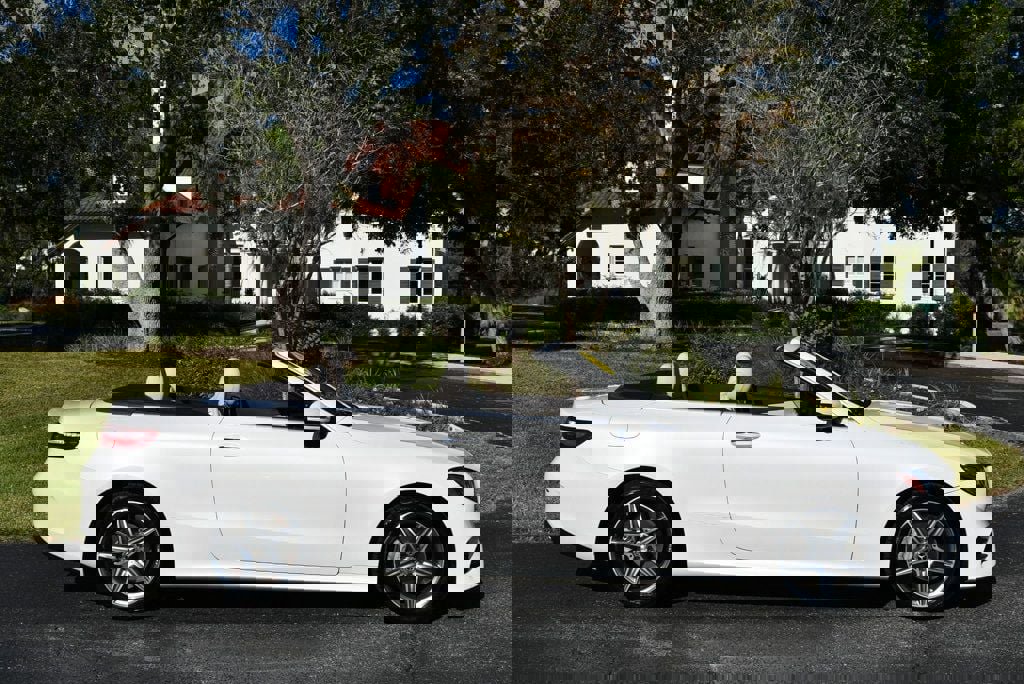 Used 2019 Mercedes-Benz E 450 4MATIC Cabriolet w/ Premium 1 Package image 43