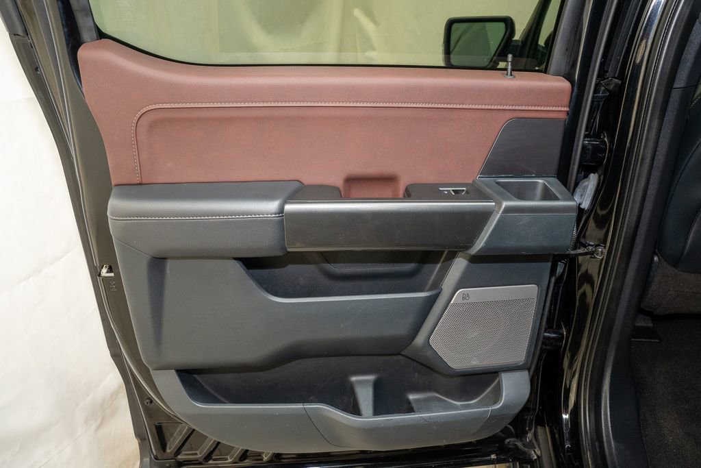 Used 2023 Ford F150 Lariat image 9