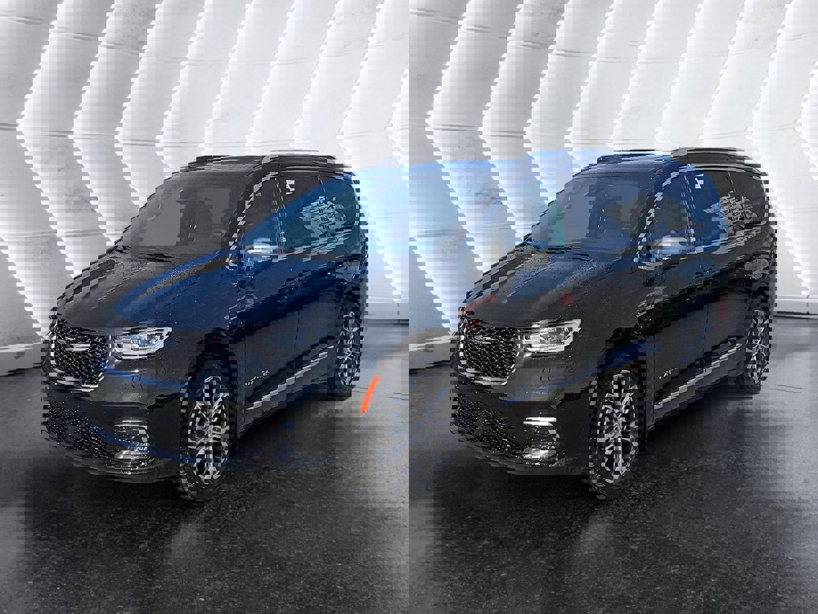 New 2026 Chrysler Pacifica Pinnacle image 2