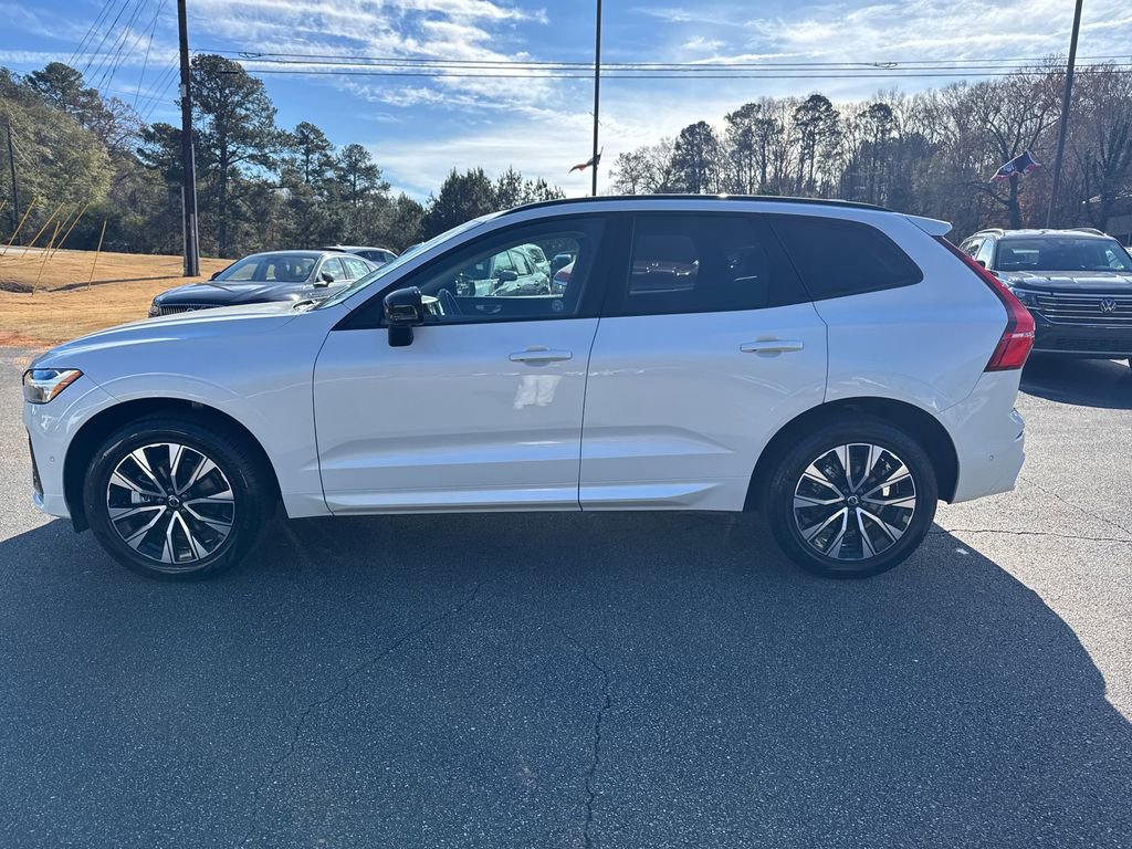 Certified 2025 Volvo XC60 B5 Plus image 2