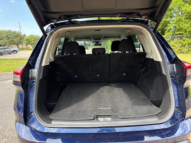 Used 2024 Nissan Rogue SV AWD/4WD image 11