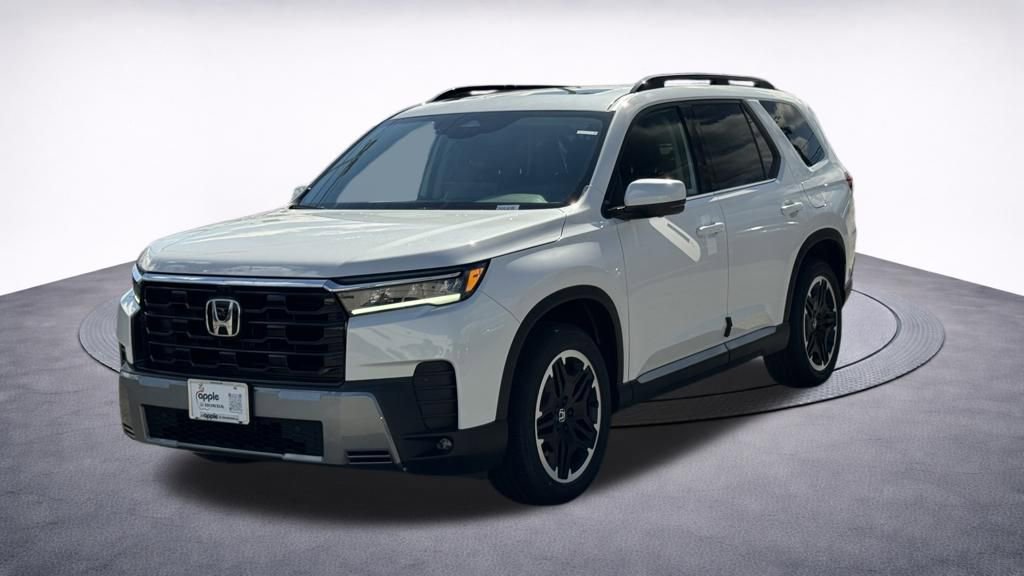 New 2026 Honda Pilot Touring image 3