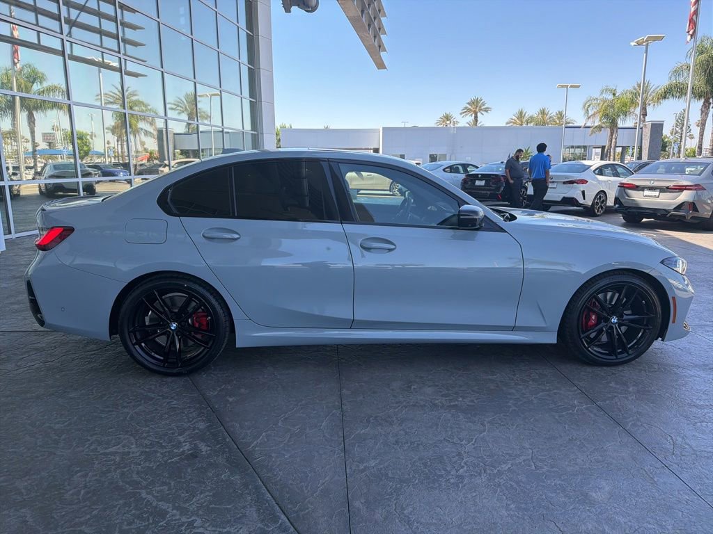 Used 2024 BMW 330i Sedan w/ M Sport Package RWD image 3