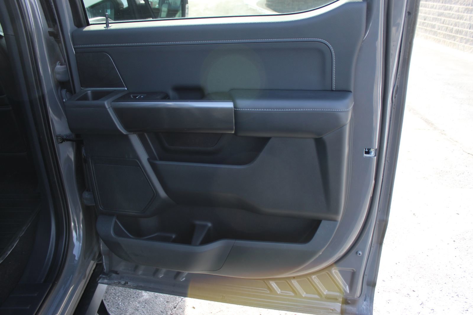 Used 2021 Ford F150 XLT w/ Equipment Group 302A High image 15