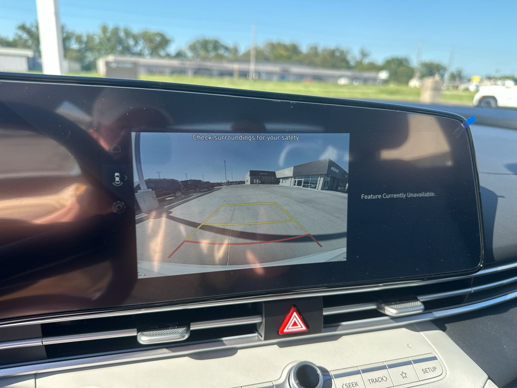 New 2026 Hyundai Elantra Limited FWD image 22