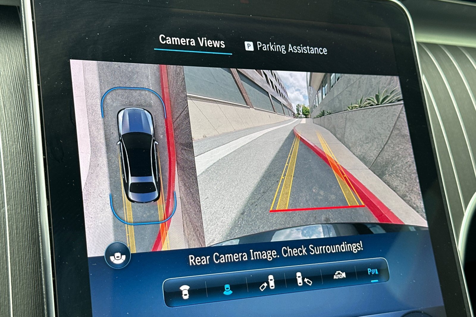 Used 2023 Mercedes-Benz C 300 Sedan image 17