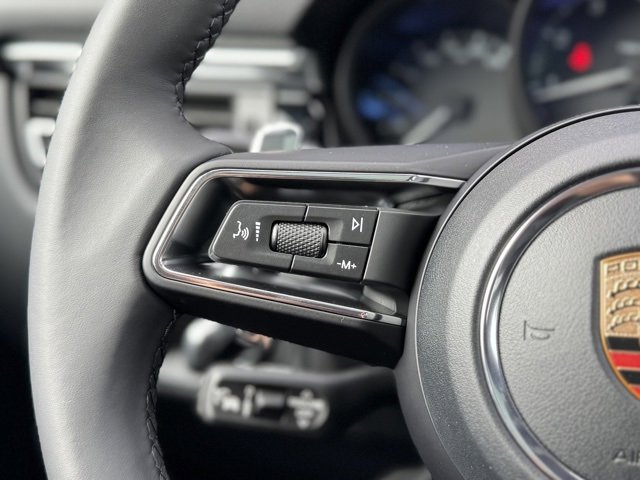 New 2026 Porsche Macan image 21