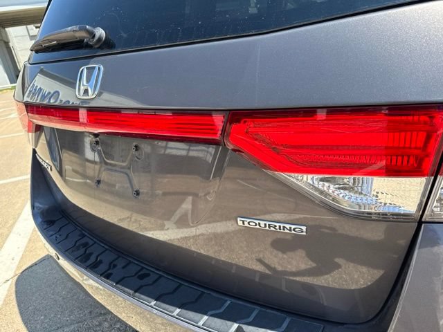 Used 2016 Honda Odyssey Touring image 6