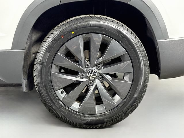 Certified 2022 Volkswagen Taos S AWD/4WD image 32
