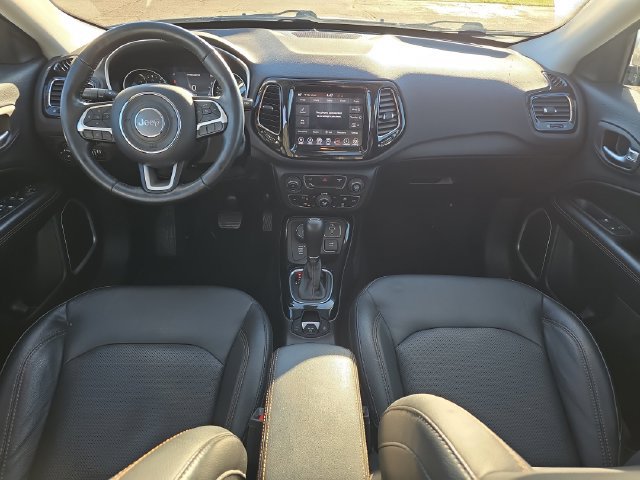 Used 2018 Jeep Compass Limited w/ Safe & Security Group AWD/4WD image 31