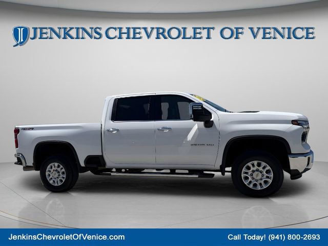 Used 2024 Chevrolet Silverado 2500 LTZ image 2