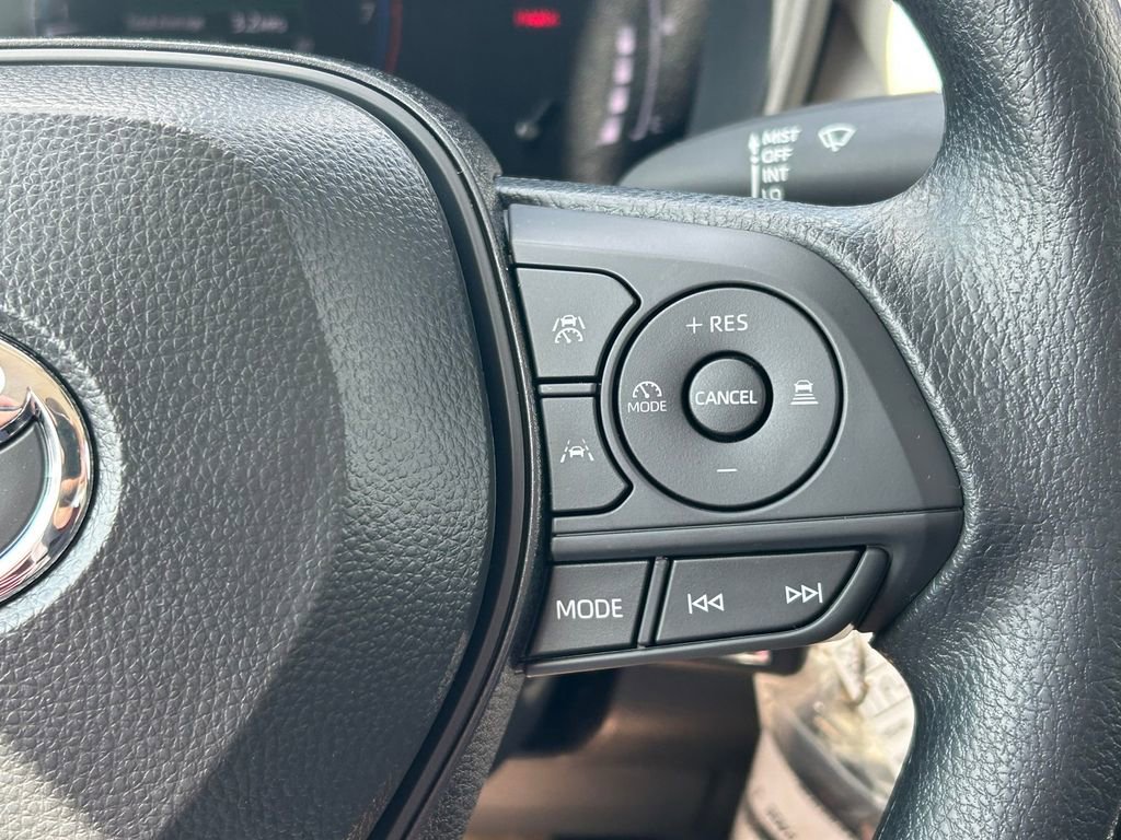 Certified 2026 Toyota Corolla LE FWD image 33