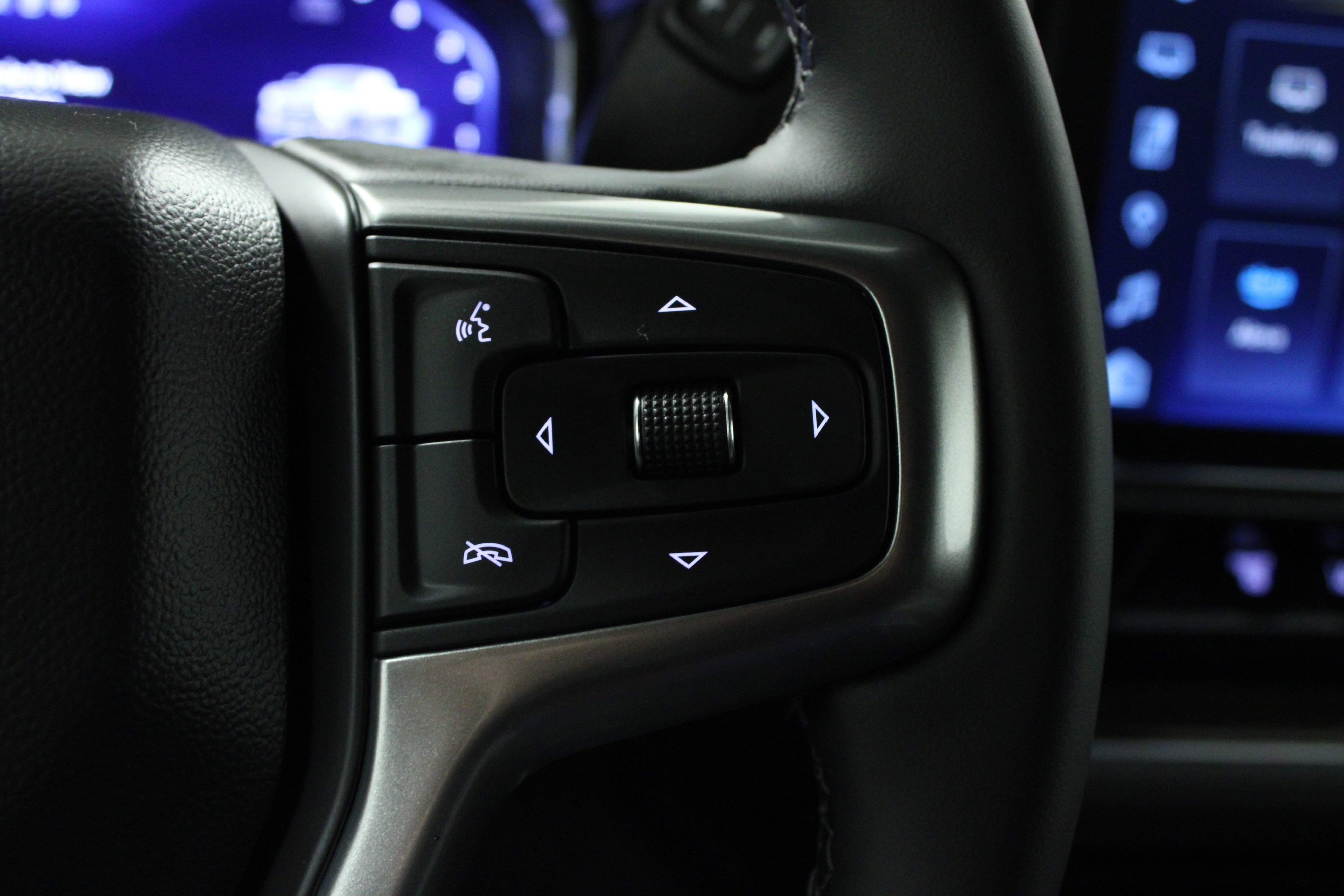 Used 2025 Chevrolet Silverado 2500 LT image 21