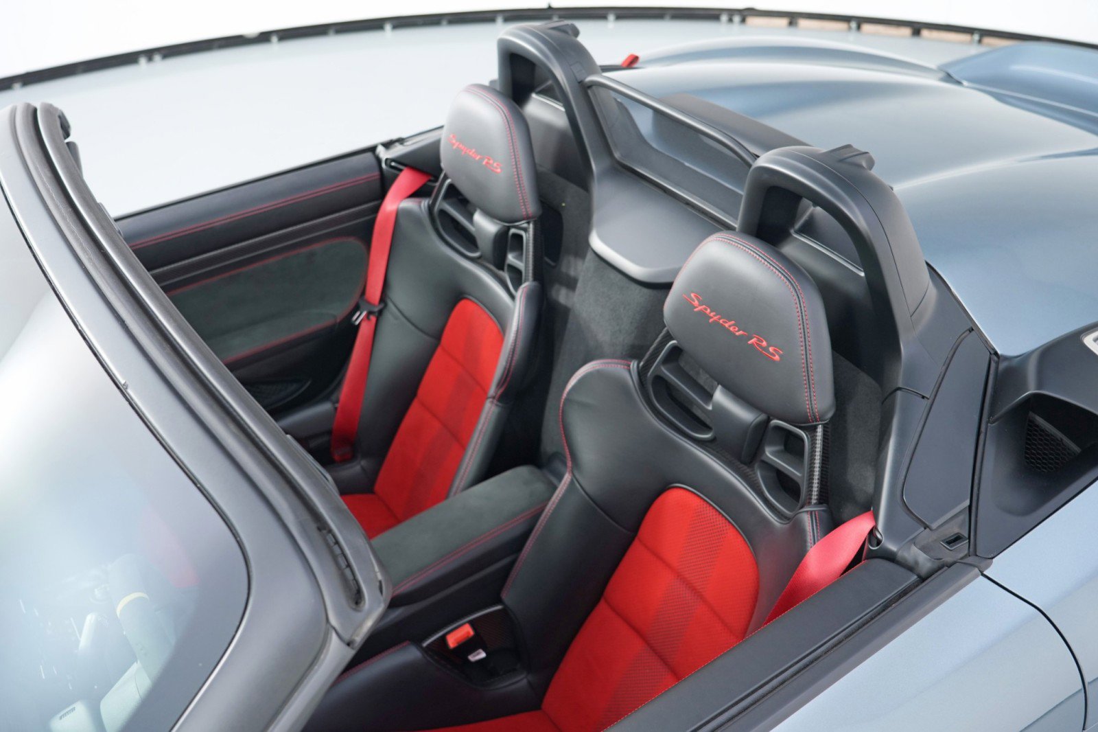 Used 2024 Porsche 718 Boxster Spyder RS w/ Light Design Package RWD image 36