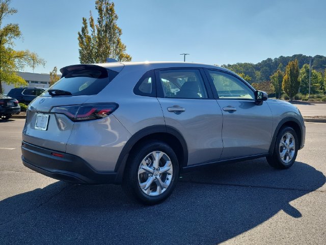 Certified 2024 Honda HR-V LX image 4