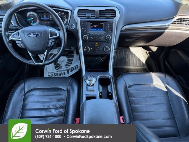 Used 2017 Ford Fusion SE AWD/4WD image 13