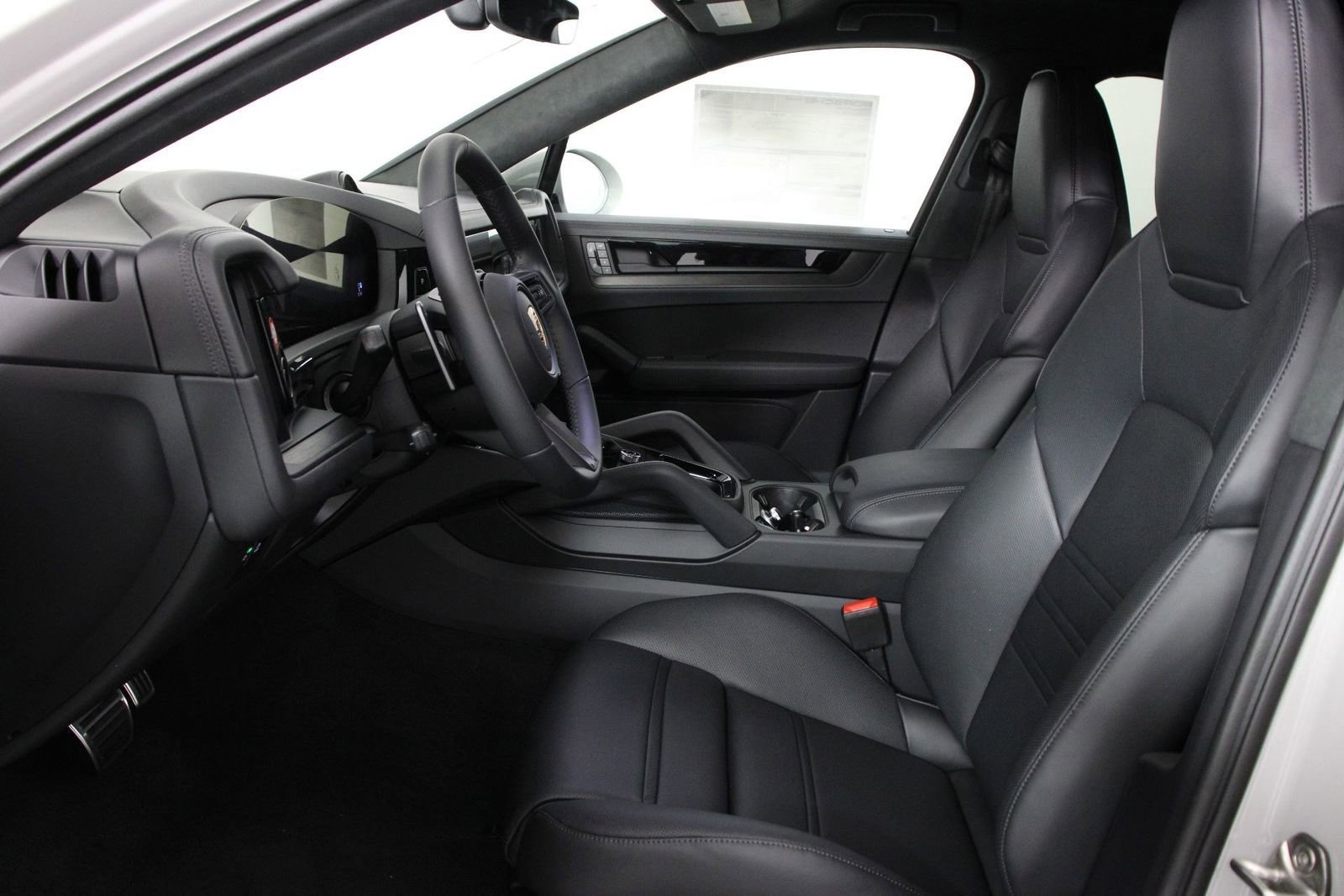 New 2026 Porsche Cayenne GTS AWD/4WD image 5