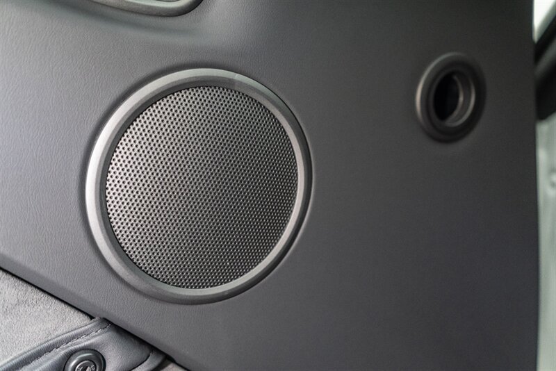 Used 2023 Aston Martin V8 Vantage Coupe RWD image 71